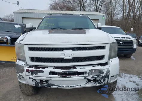 2010 Chevrolet Silverado 2500Hd Ltz z USA, uszkodzony, nr VIN 1GC4KYB62AF113636